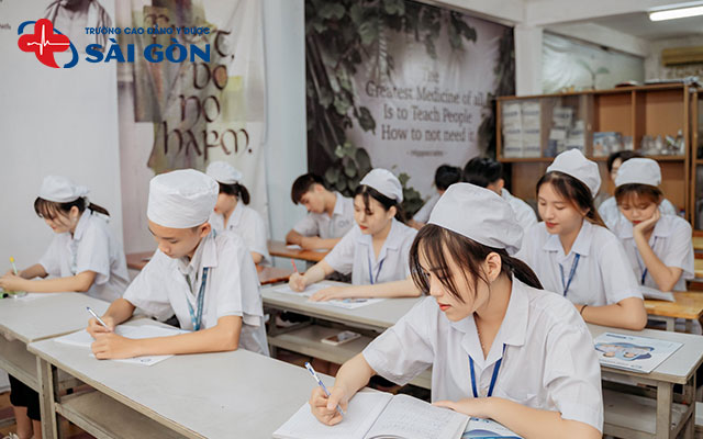 hoc-ky-thuat-xet-nghiem-y-hoc-can-chuan-bi-nhung-gi
