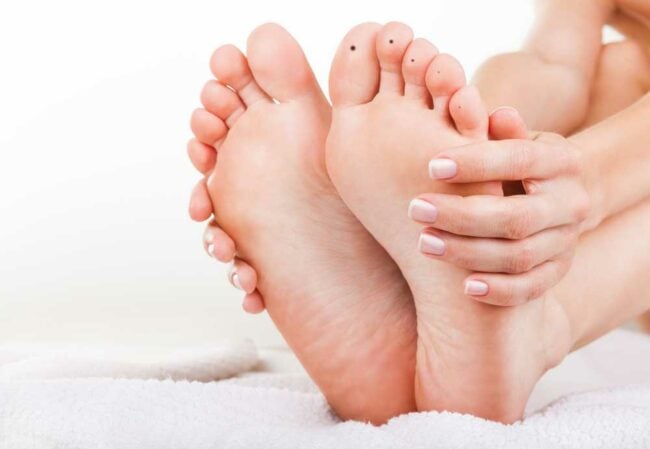 Ý nghĩa hiếm ai biết về nốt ruồi ở ngón chân